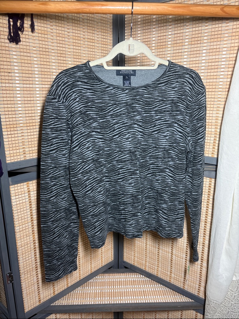 Jones New York Black And Gray Zebra-Print Long Sleeve Top